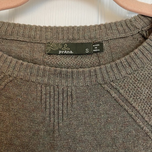 Prana sweater - Picture 3 of 3